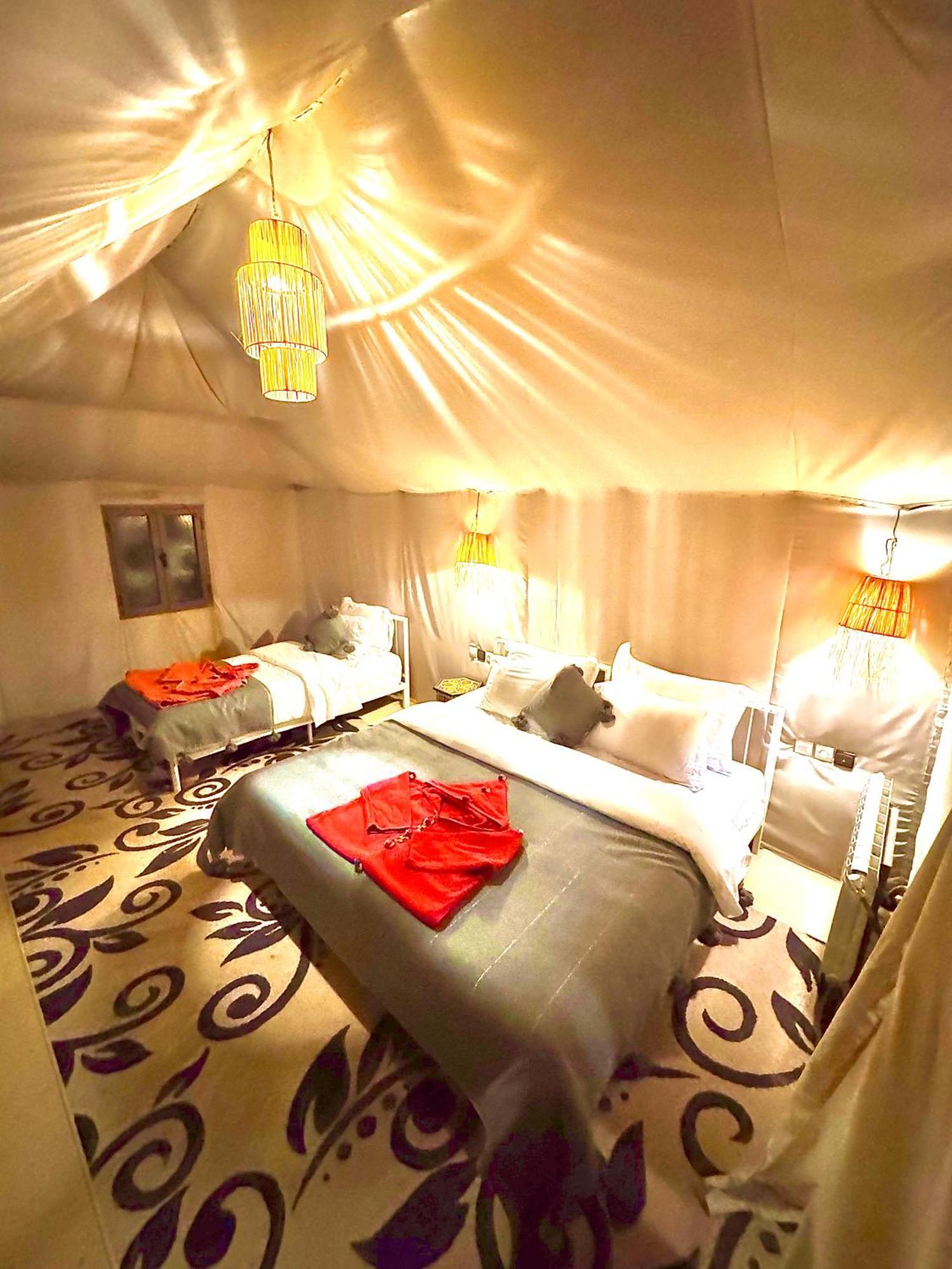 Sahara Vibes Luxury Camp Villa Merzouga Luaran gambar