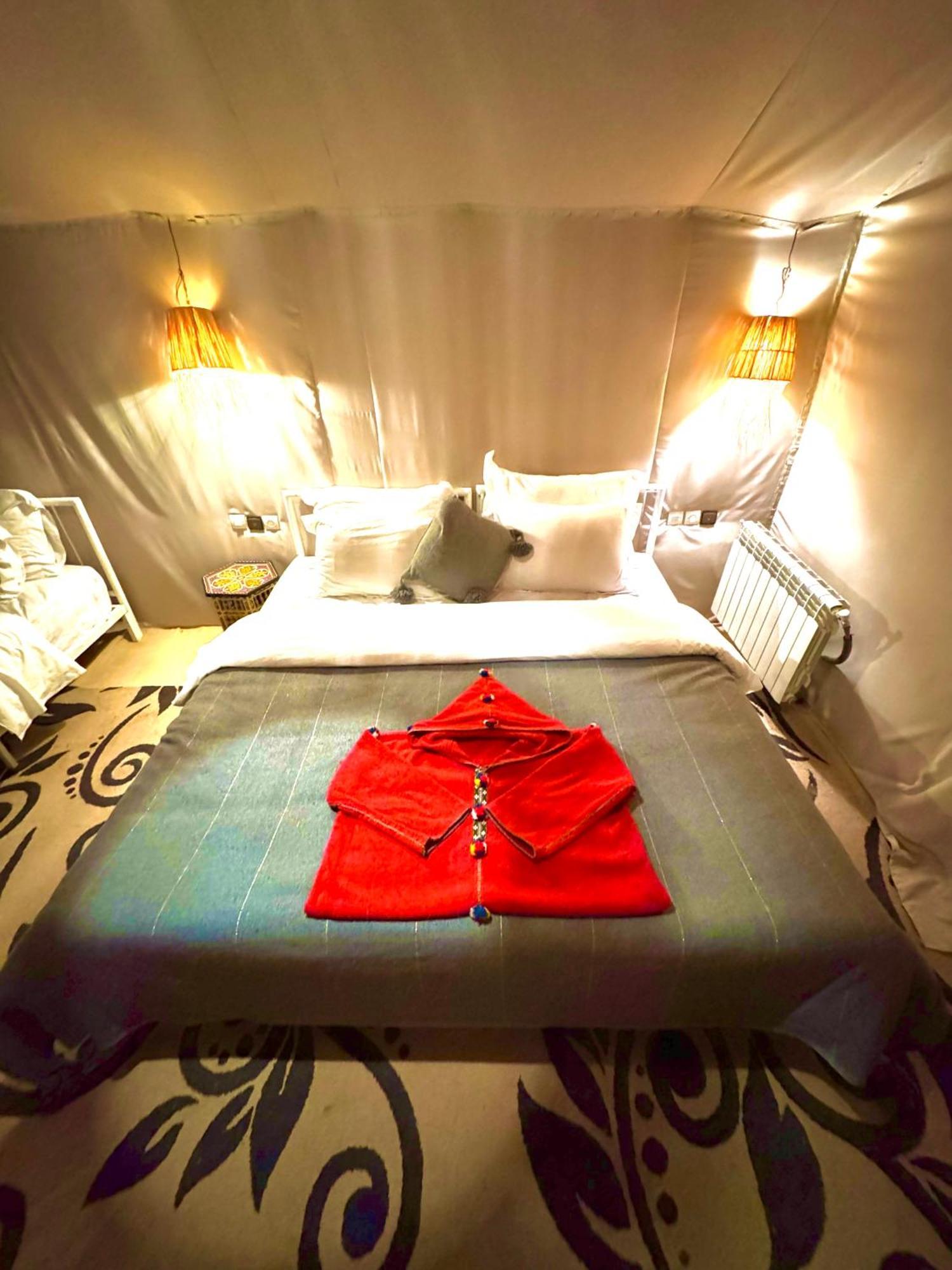 Sahara Vibes Luxury Camp Villa Merzouga Luaran gambar